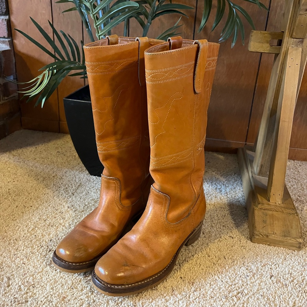 Vintage Campus Style Block Heel Boot w/ Square Toe